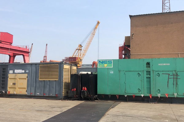 鄂温克发电机出租空气滤清器的清洁频率是多少？